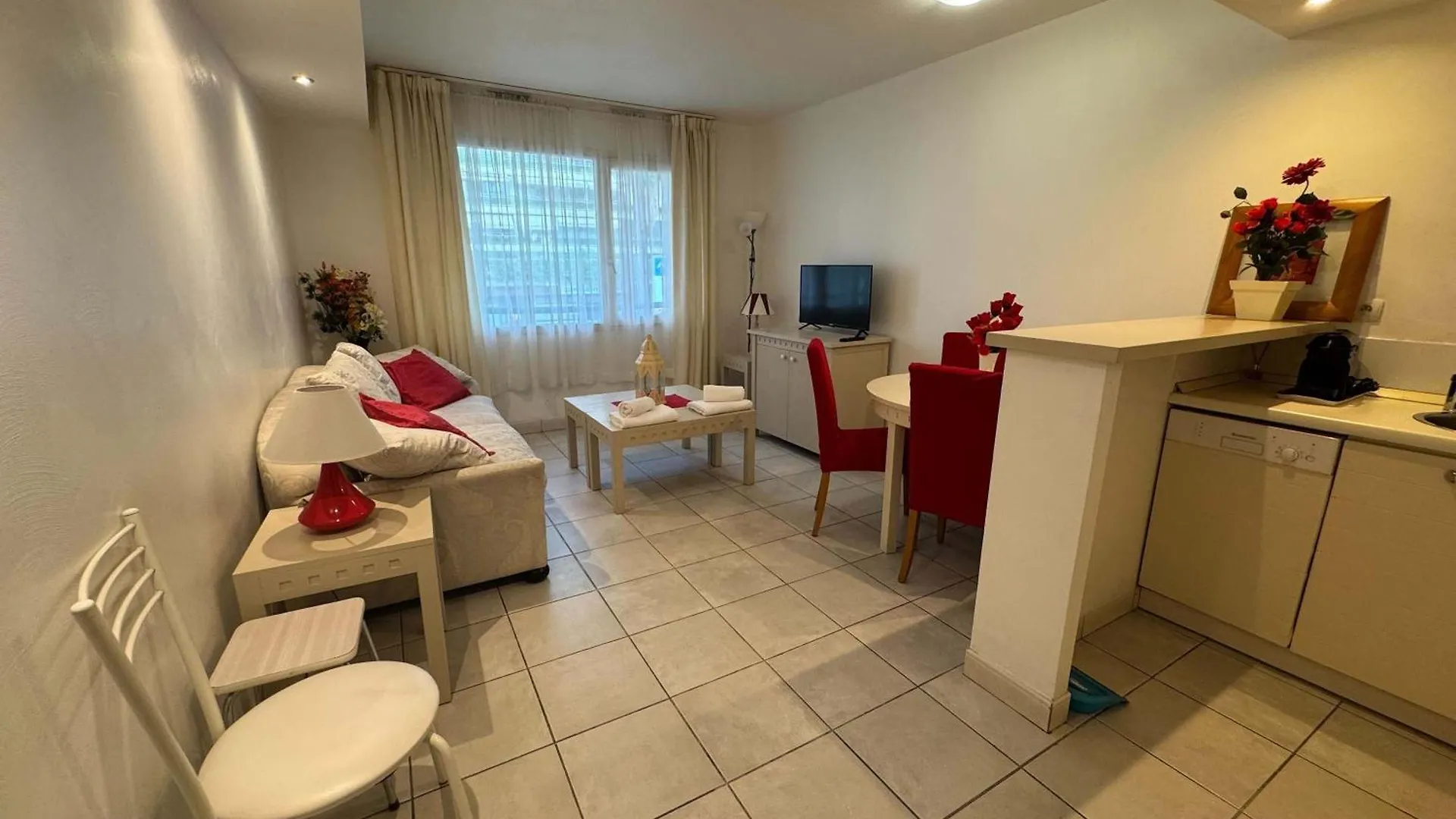A079 Appartement Confortable Sur Carnot -1 Chambre Cannes Daire