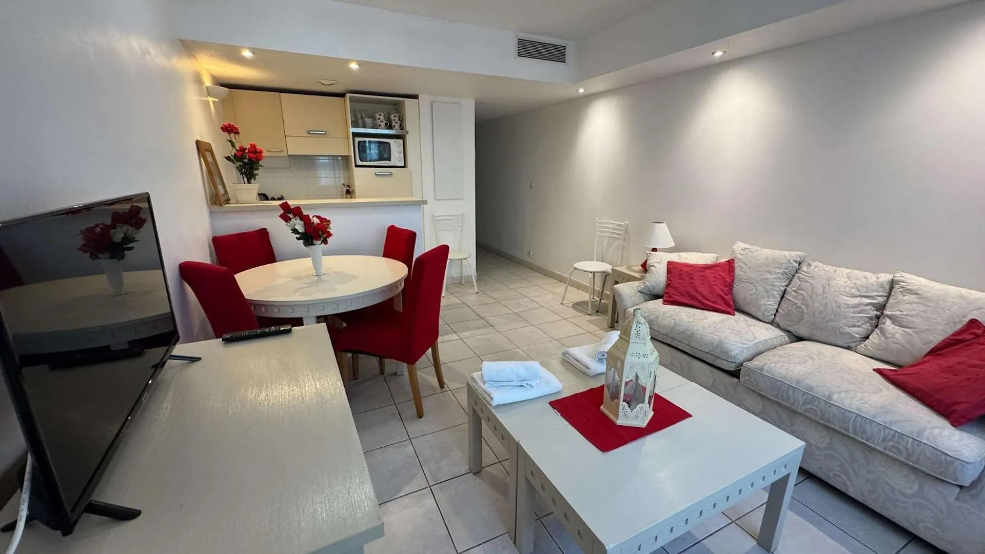 A079 Appartement Confortable Sur Carnot -1 Chambre Cannes